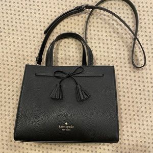 Beautiful Kate Spade crossbody bag, new without tags. Perfect condition.